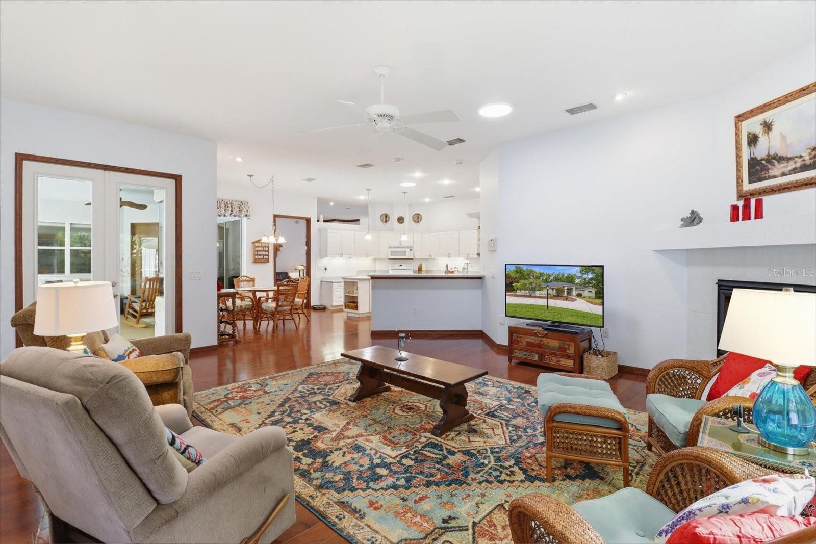 RAINBOW SPGS COUNTRY CLUB ESTATE - Residential