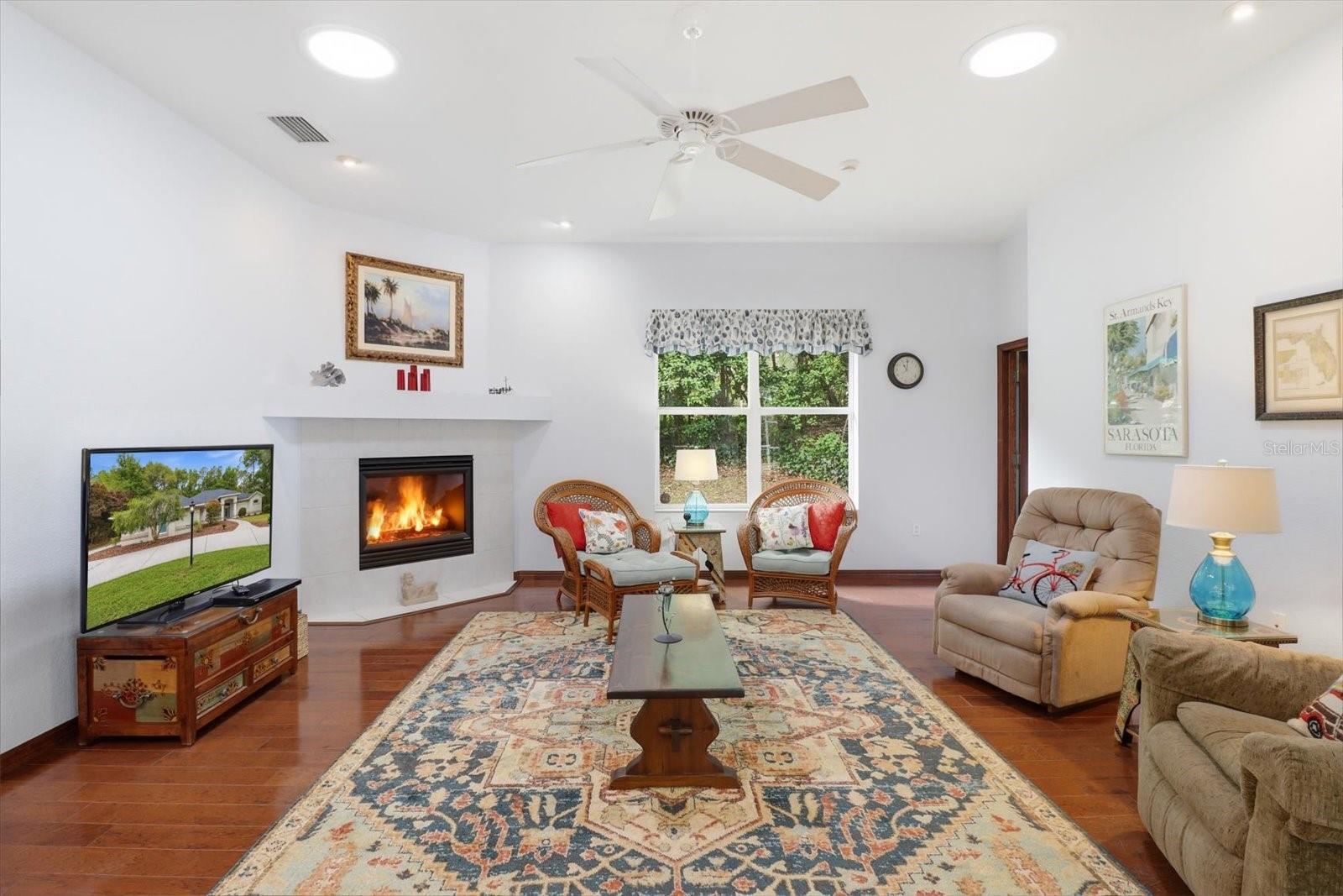 RAINBOW SPGS COUNTRY CLUB ESTATE - Residential