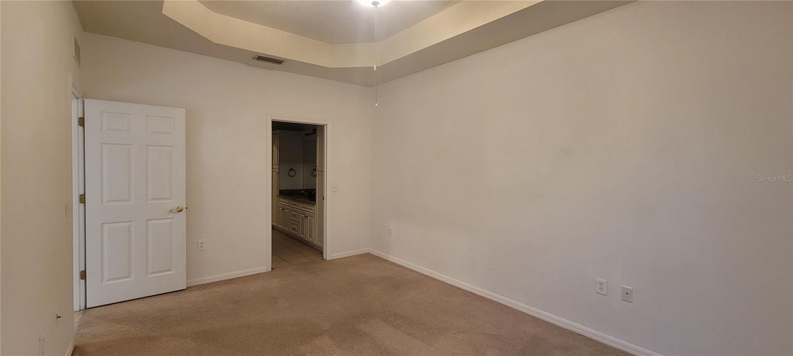 EAGLE TRACE TOWNHOMES - Residential Lease