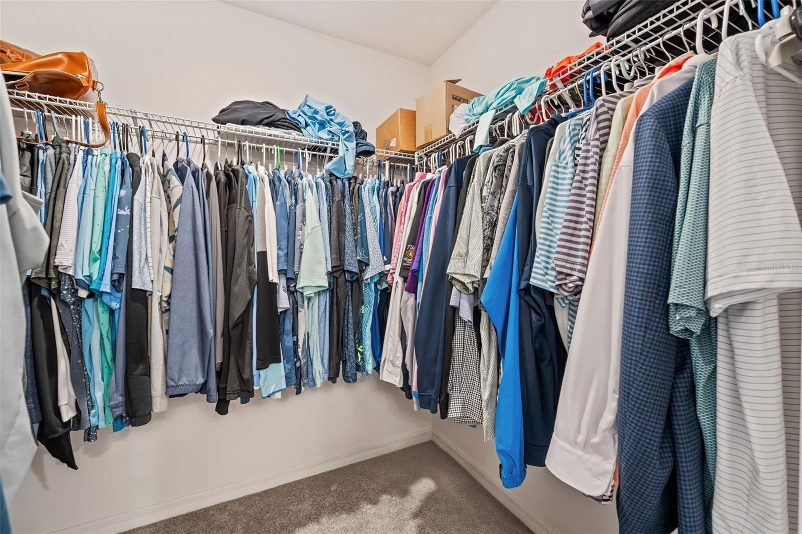 GROVELAND BLUE SPRING RESERVE TWNHMS - Residential