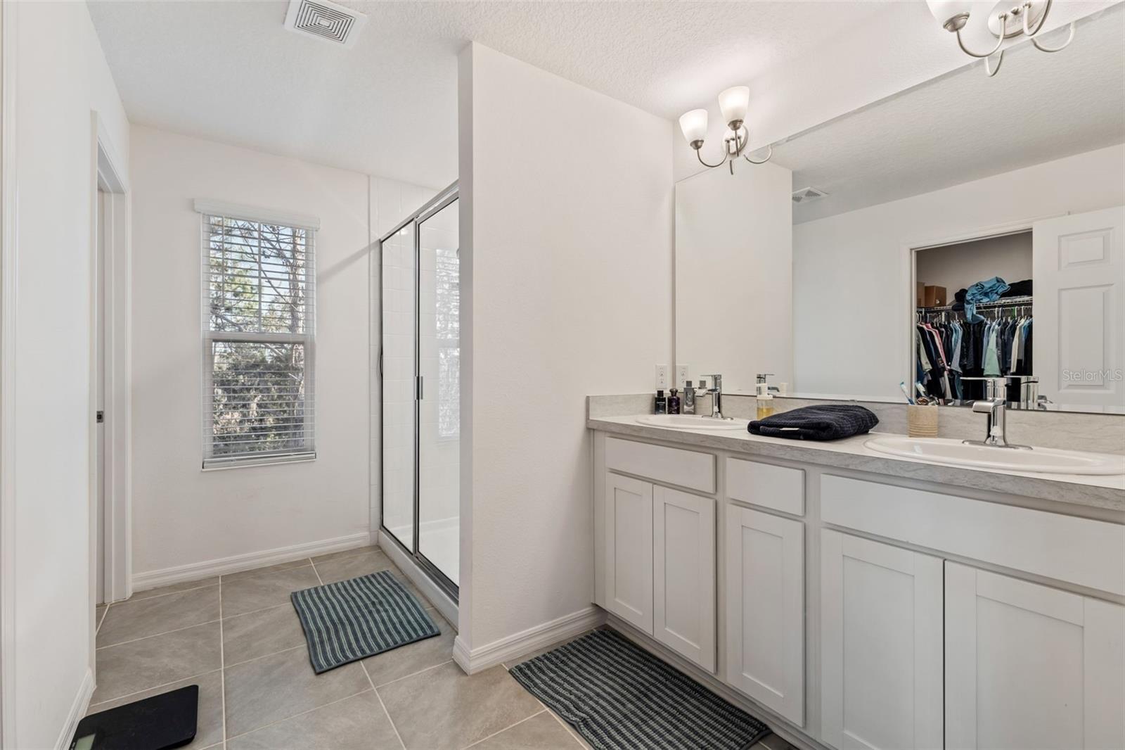 GROVELAND BLUE SPRING RESERVE TWNHMS - Residential