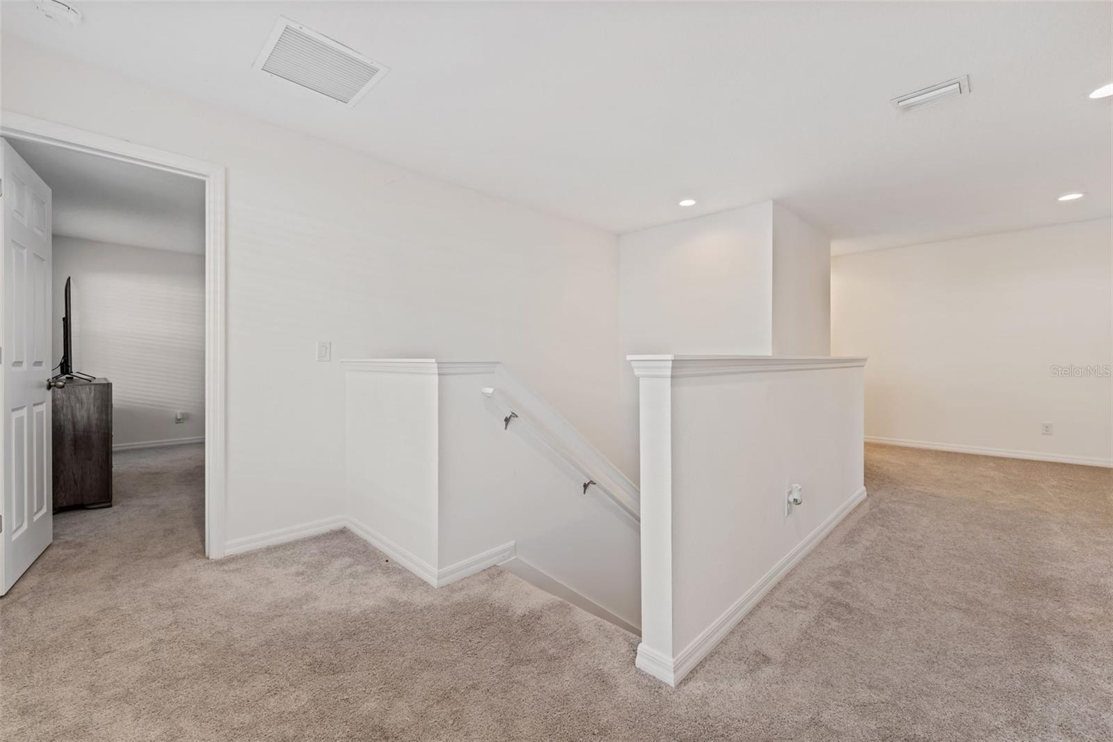 GROVELAND BLUE SPRING RESERVE TWNHMS - Residential