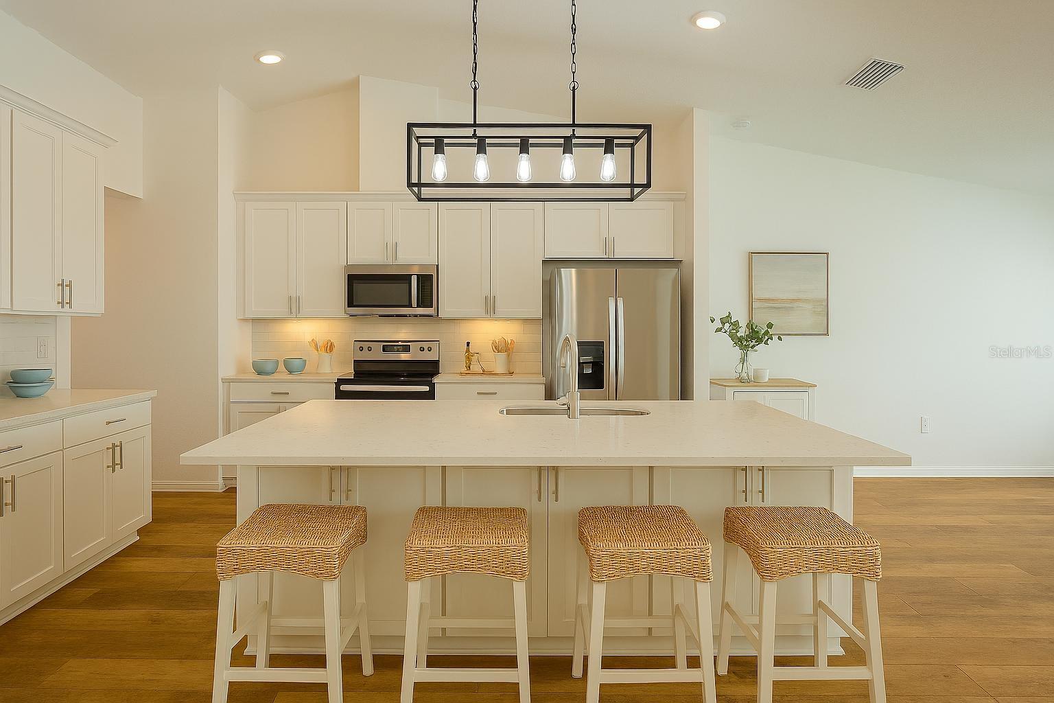 QUAIL HOLLOW - Residential