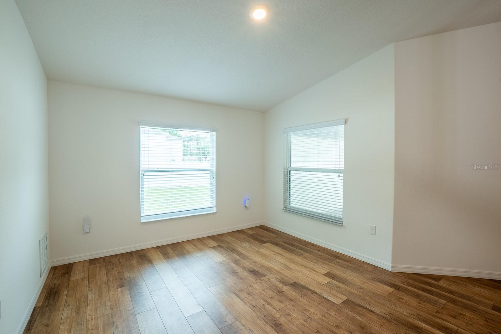 QUAIL HOLLOW - Residential