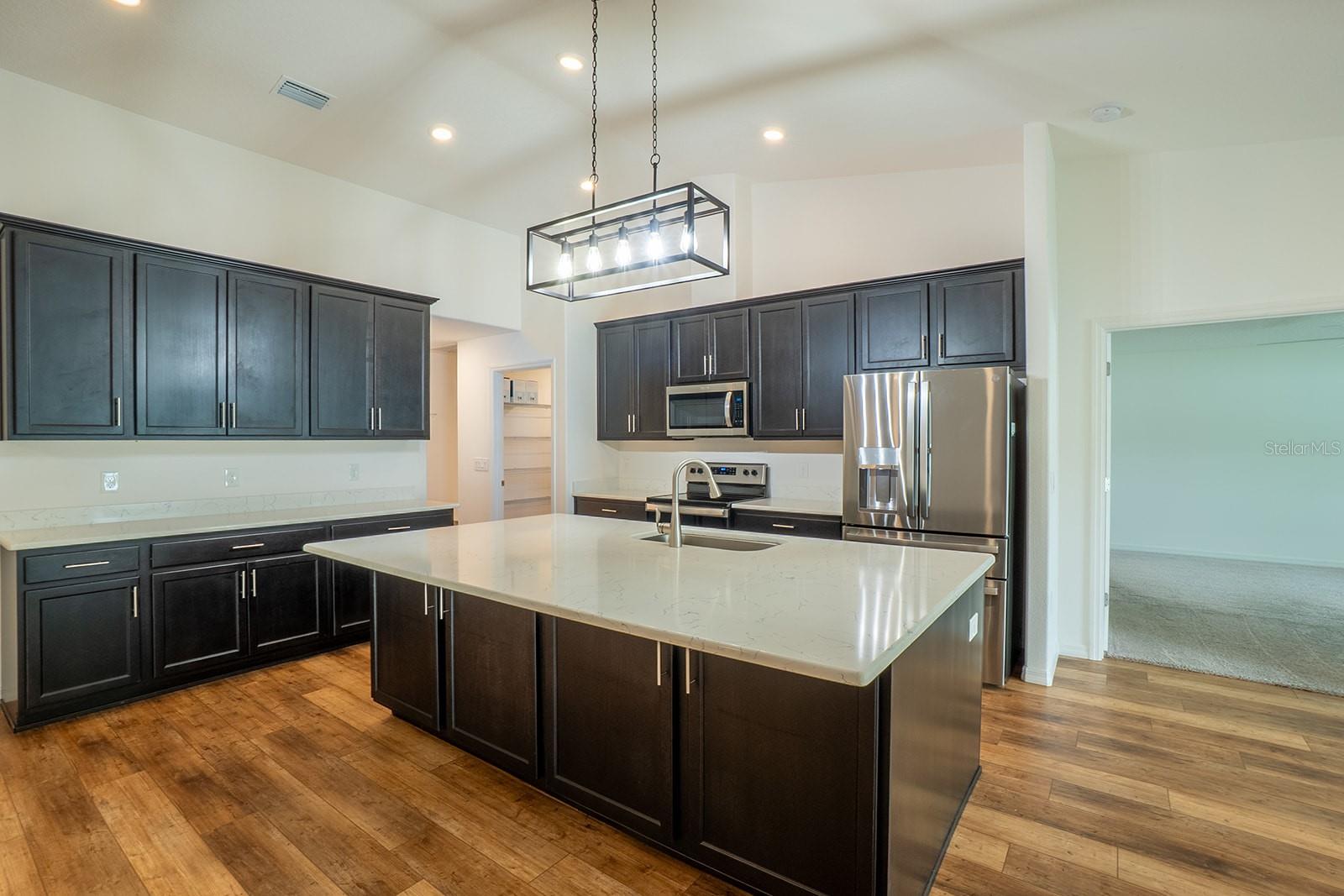 QUAIL HOLLOW - Residential