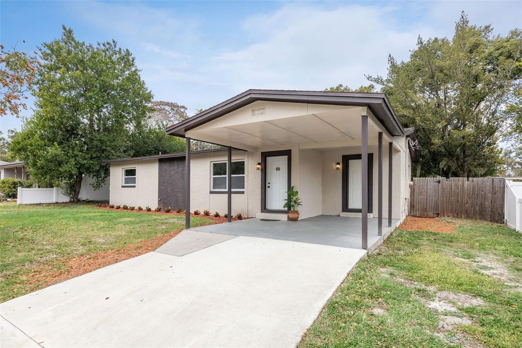 Photo of 3033 Sutton Drive, Orlando, FL 32810 (MLS # O6367991)