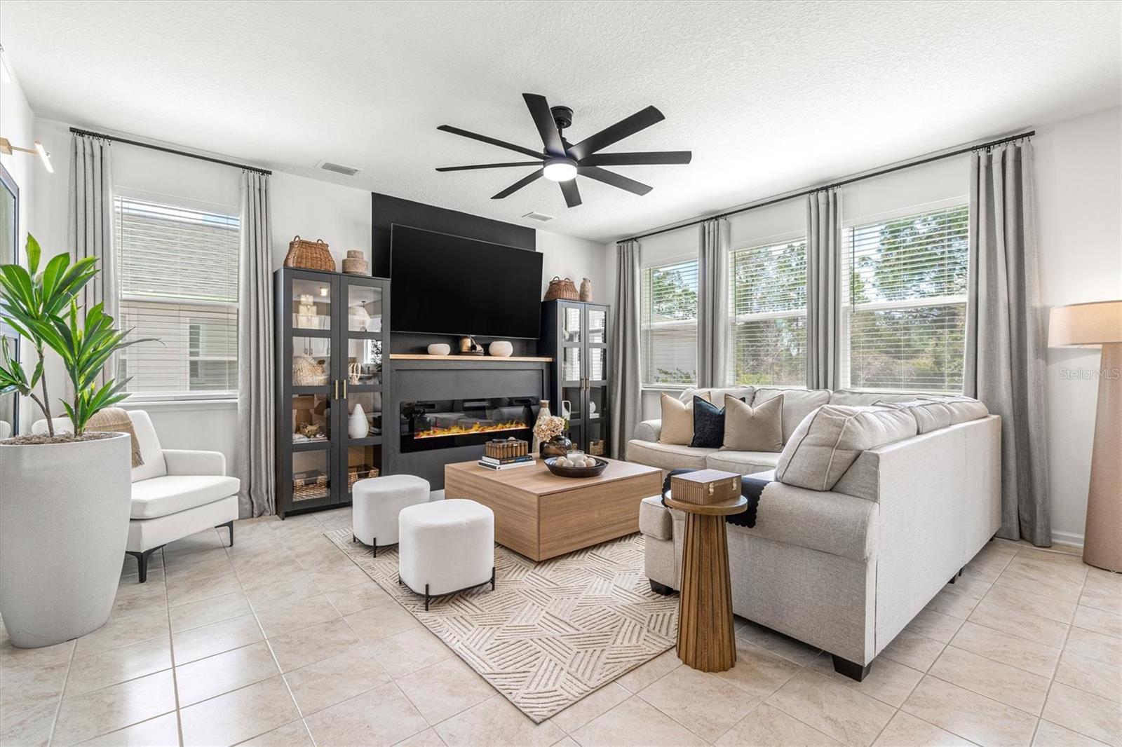 WHITEVIEW VILLAGE PH 1 - Residential