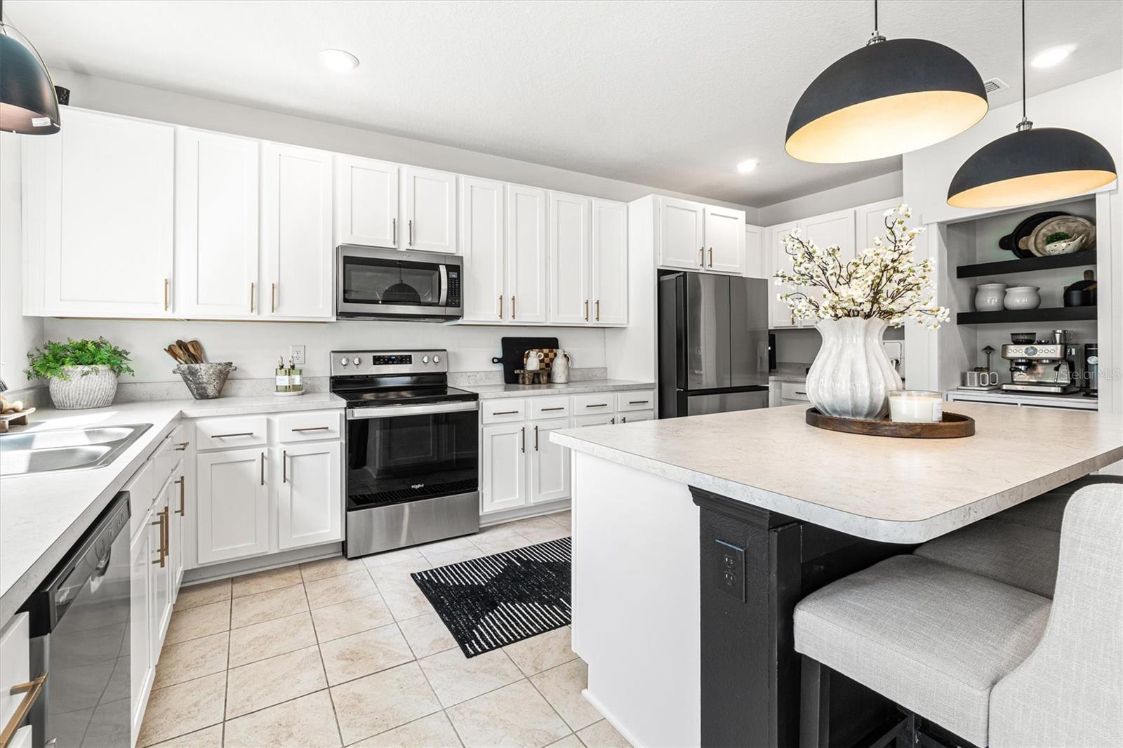 WHITEVIEW VILLAGE PH 1 - Residential