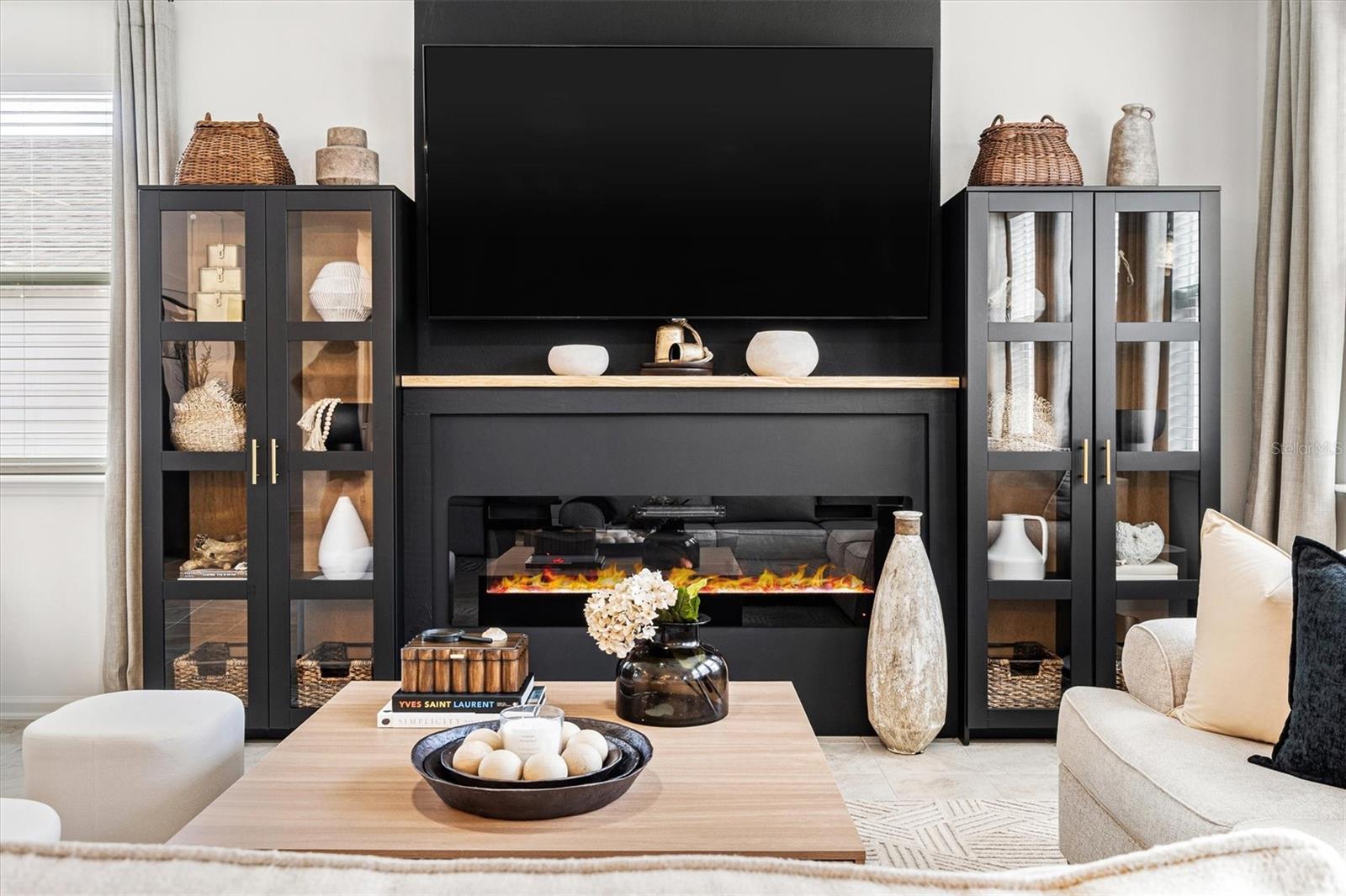 WHITEVIEW VILLAGE PH 1 - Residential