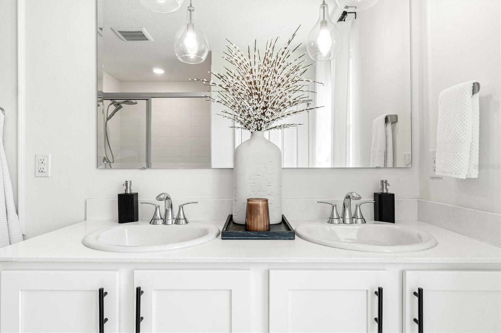 WHITEVIEW VILLAGE PH 1 - Residential