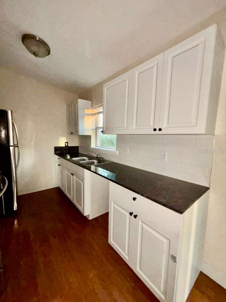 NORMANDY SHORES FIRST SECTION W/63 LOT 6 - Residential Lease