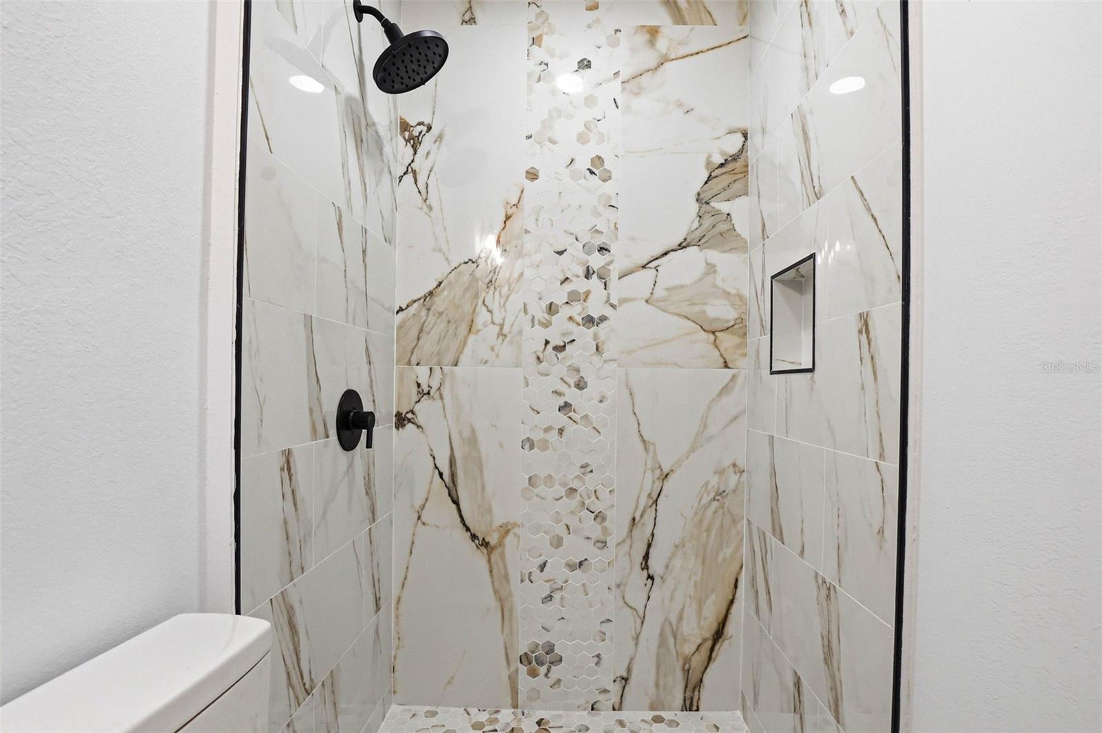 HAMNERS W E RIDGE ACRES - Residential