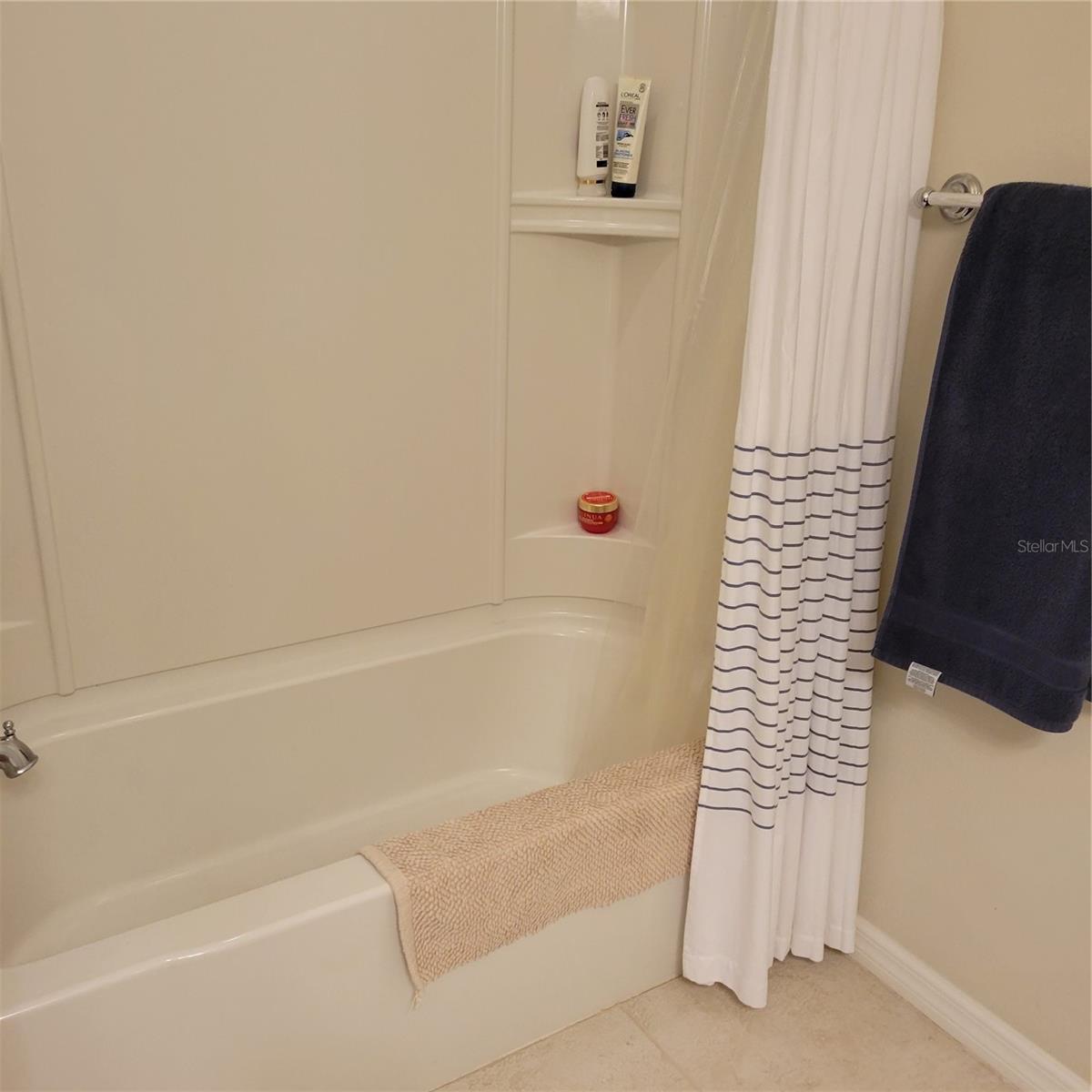 SAN MICHELE AT UNIVERSITY COMMONS - Residential Lease