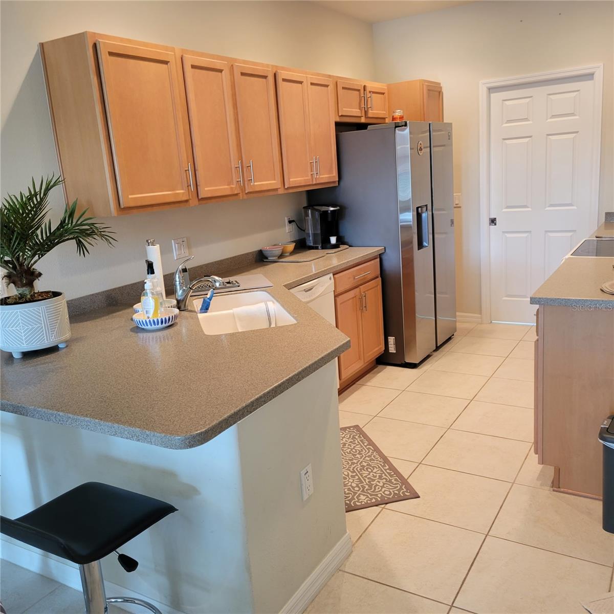 SAN MICHELE AT UNIVERSITY COMMONS - Residential Lease