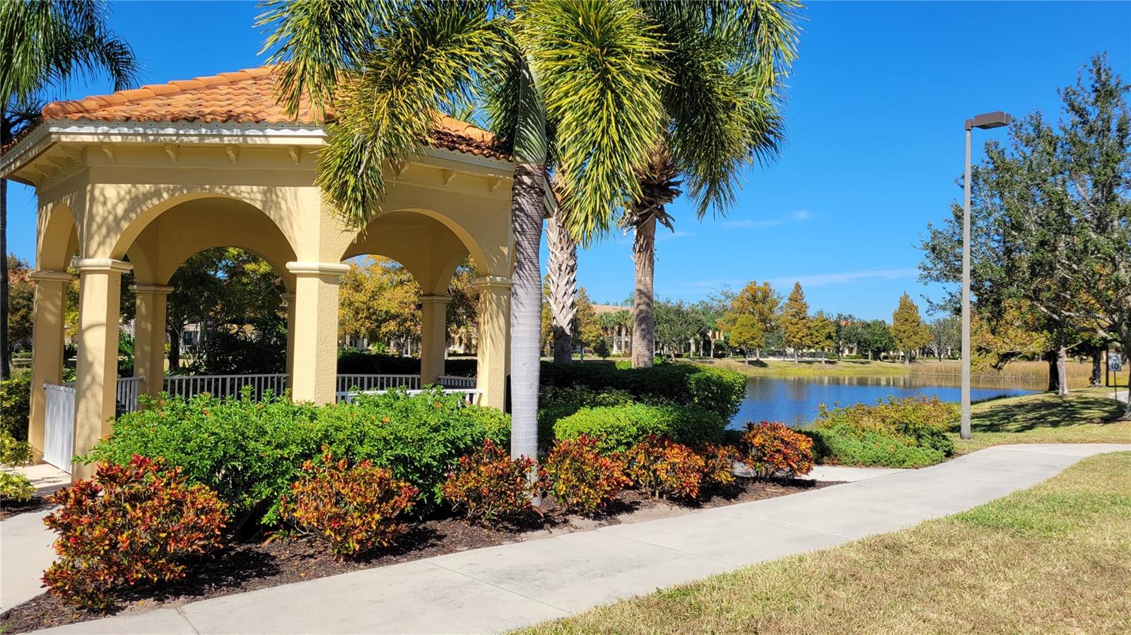 SAN MICHELE AT UNIVERSITY COMMONS - Residential Lease