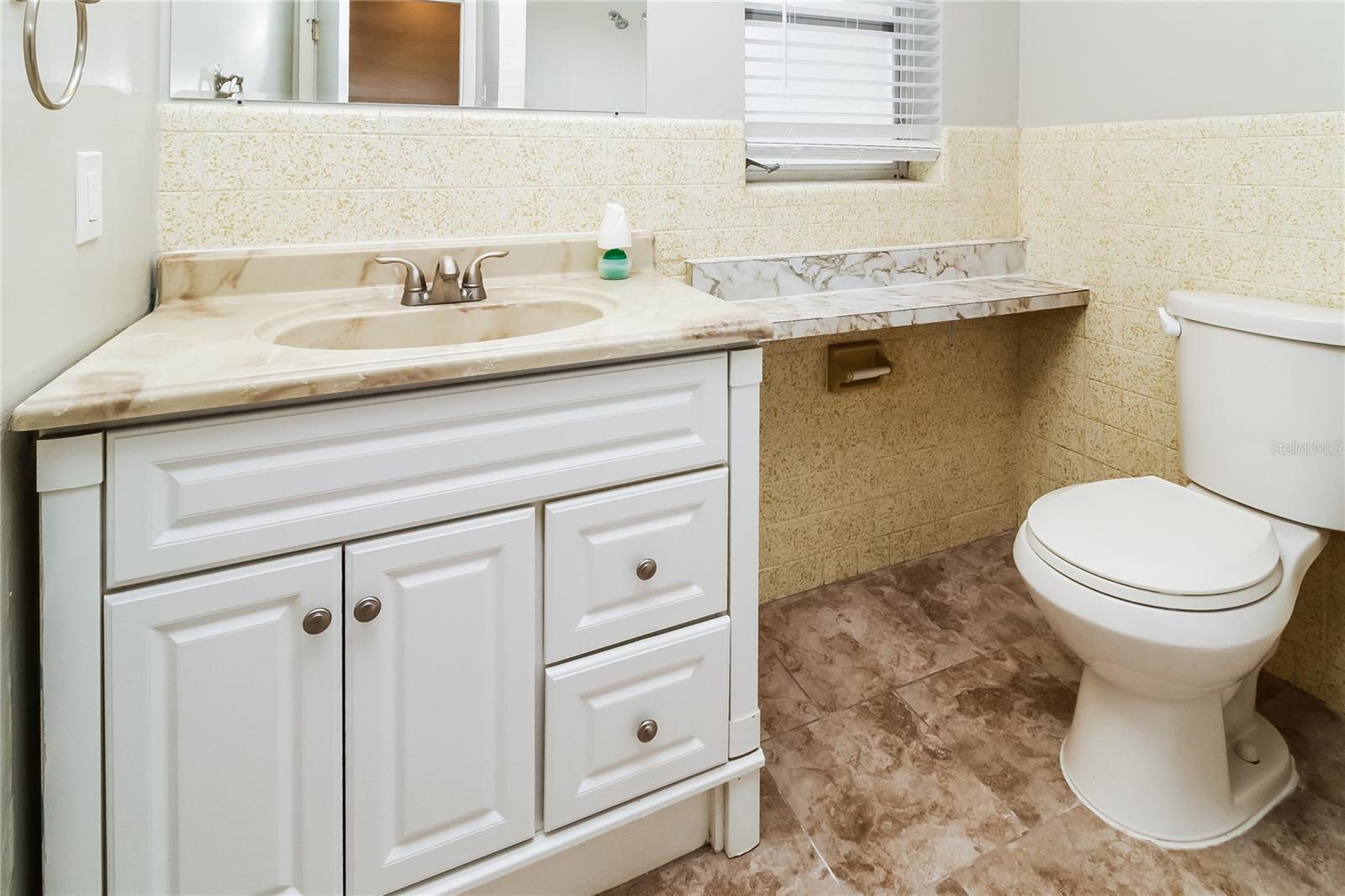 DELTONA LAKES UNIT 74 - Residential Lease