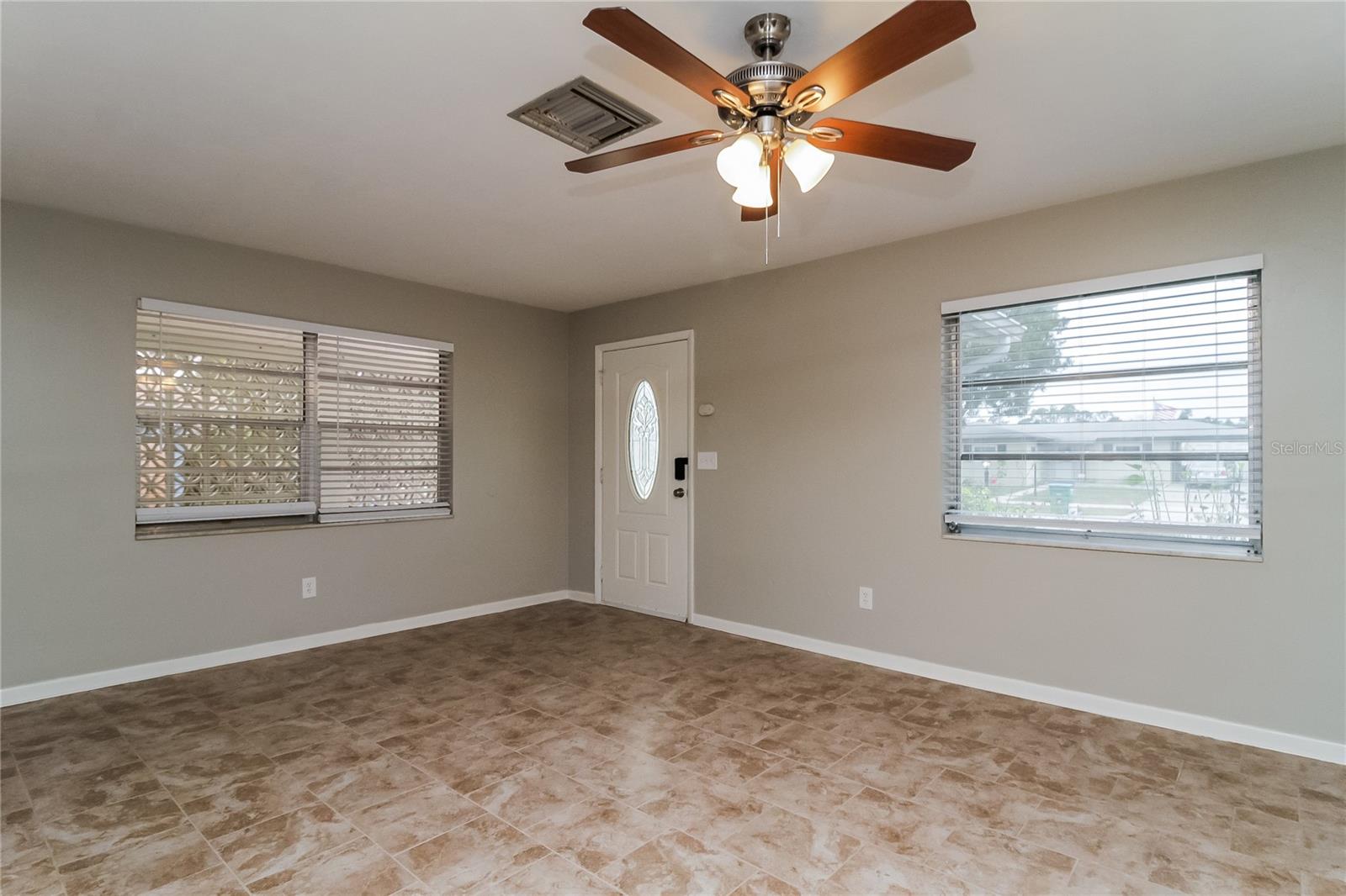 DELTONA LAKES UNIT 74 - Residential Lease