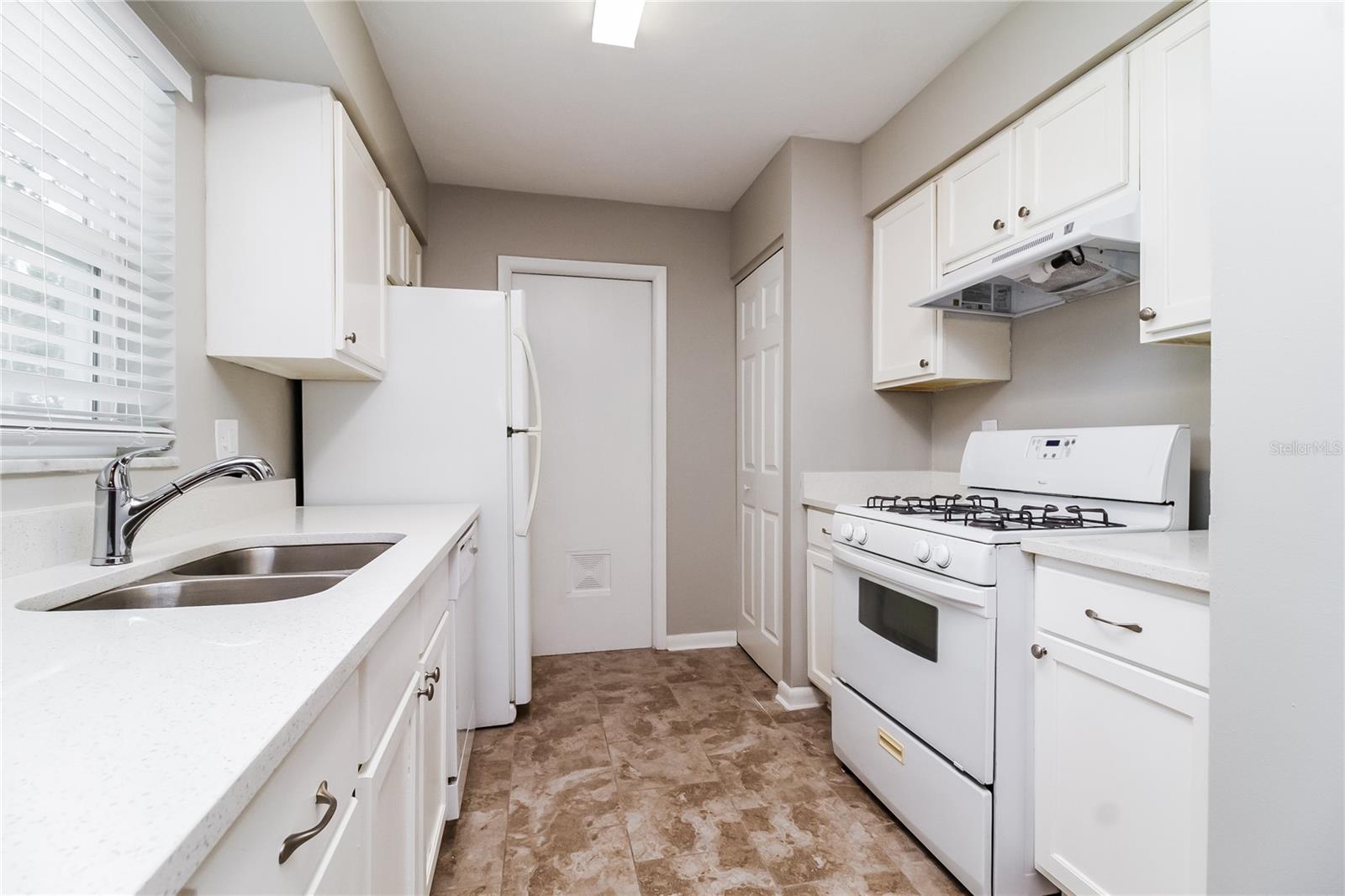 DELTONA LAKES UNIT 74 - Residential Lease