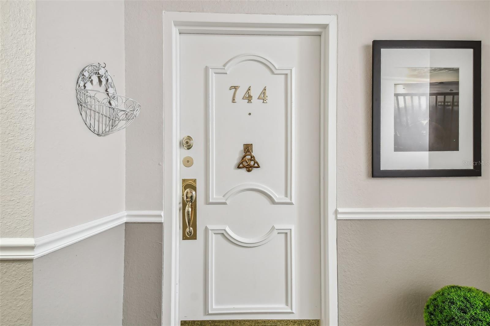 EDGEWATER ARMS 4TH CONDO - Residential