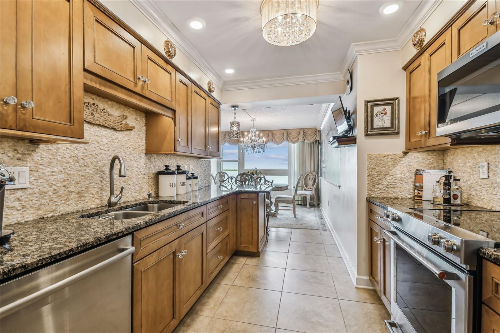 EDGEWATER ARMS 4TH CONDO - Residential