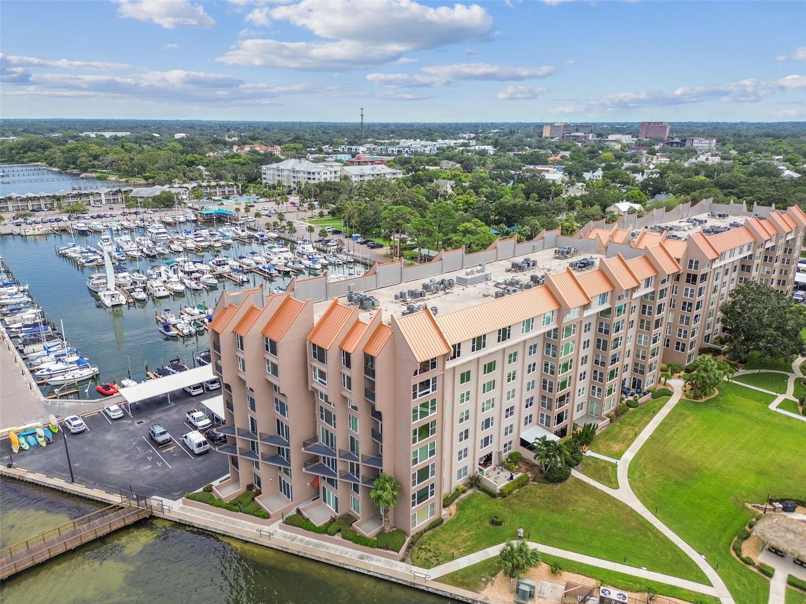 EDGEWATER ARMS 4TH CONDO - Residential