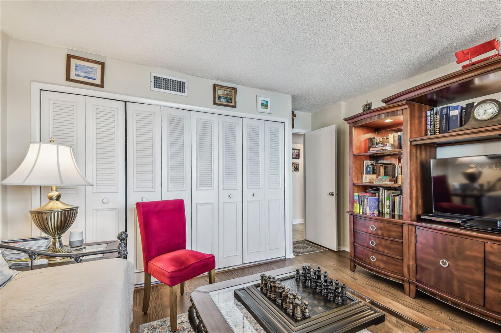 EDGEWATER ARMS 4TH CONDO - Residential