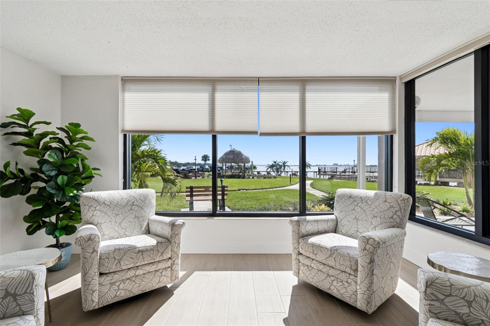 EDGEWATER ARMS 4TH CONDO - Residential