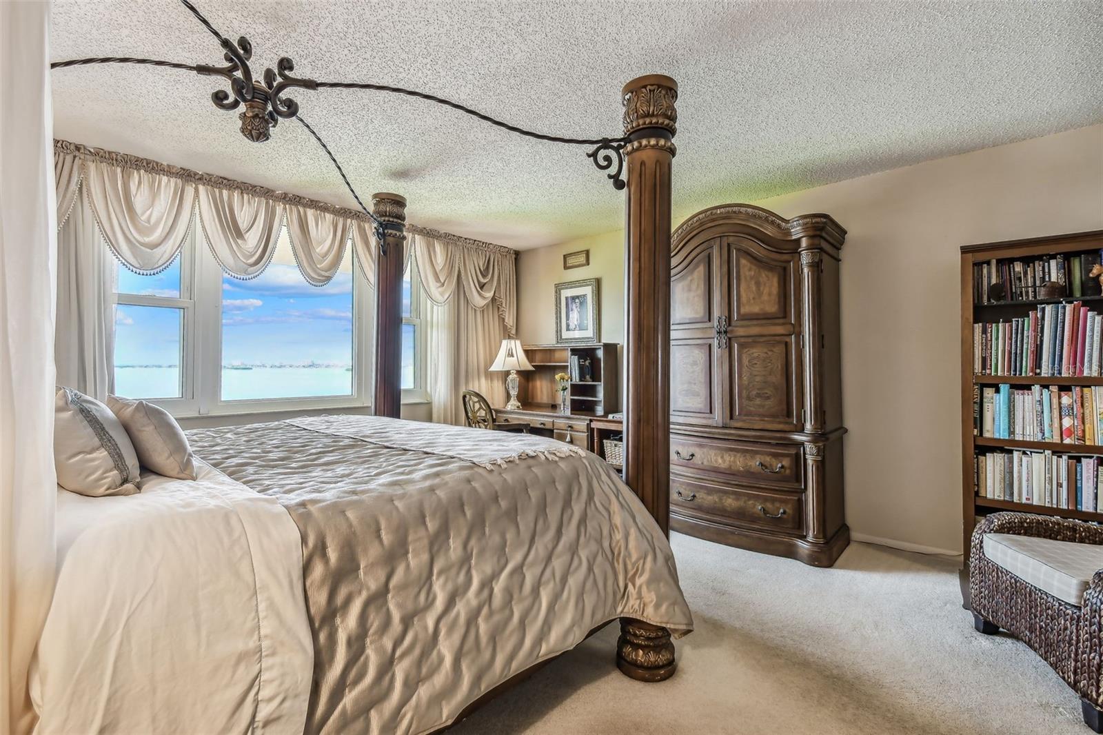 EDGEWATER ARMS 4TH CONDO - Residential