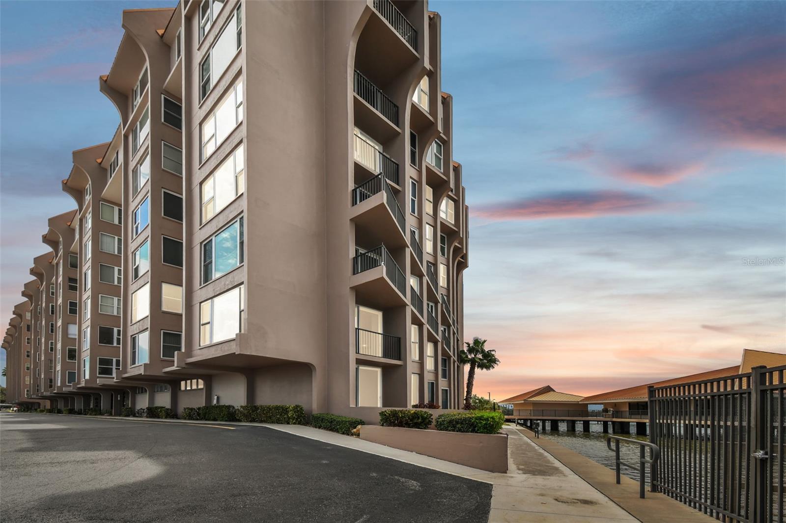 EDGEWATER ARMS 4TH CONDO - Residential