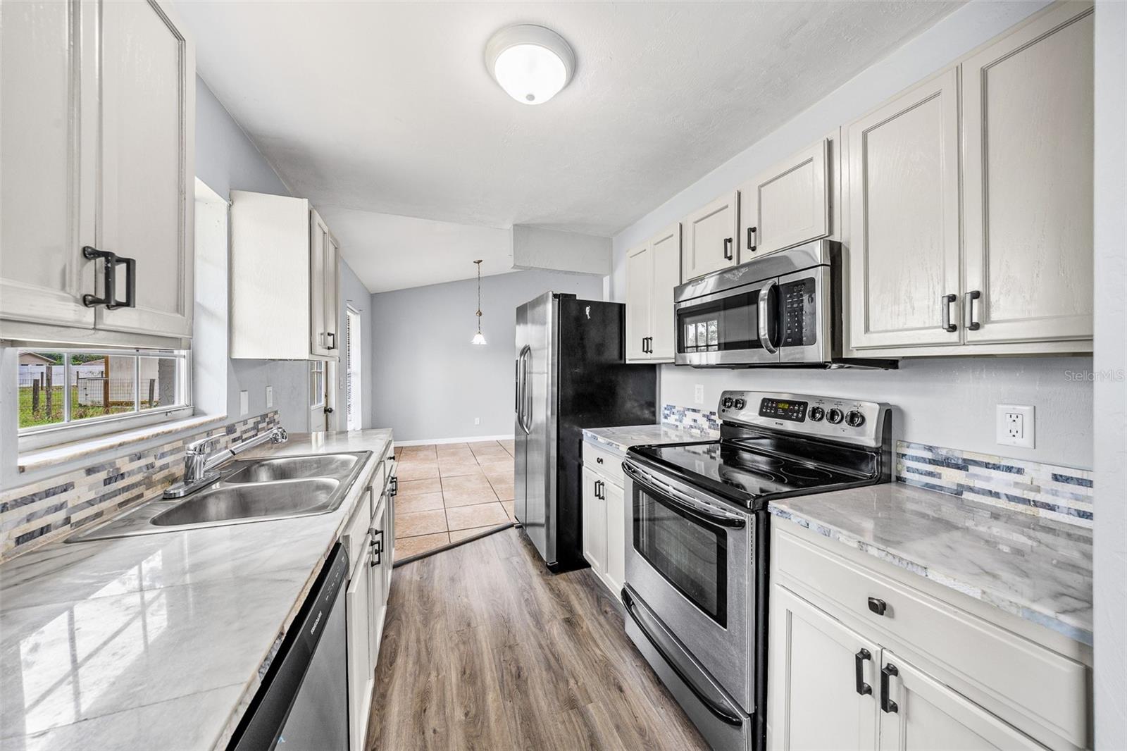 LEIGHTON ESTATE - Residential