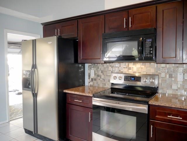 WOOD GLEN PH 02 STRAW RIDGE PD - Residential