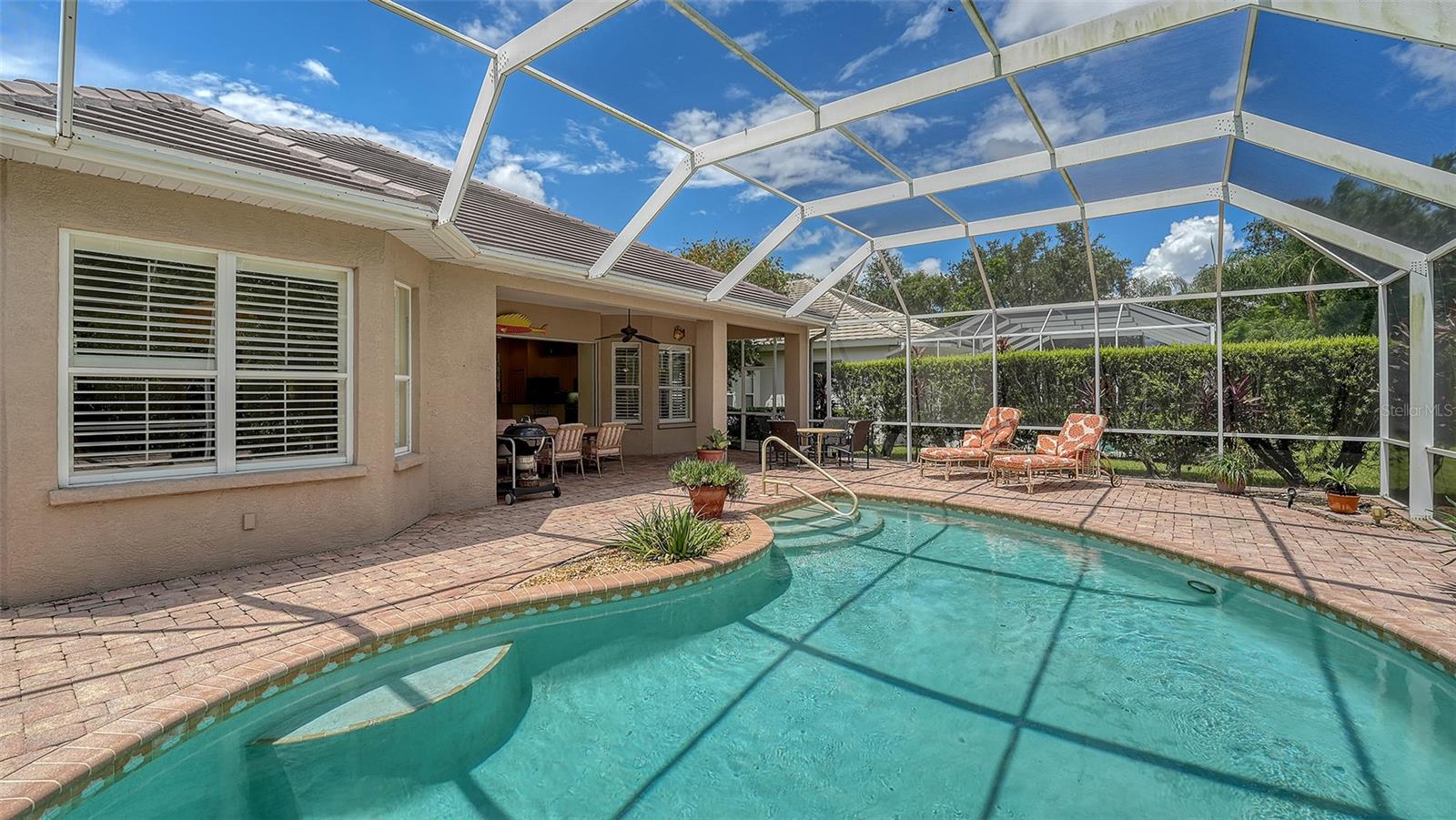 UNIVERSITY PARK - Residential Lease