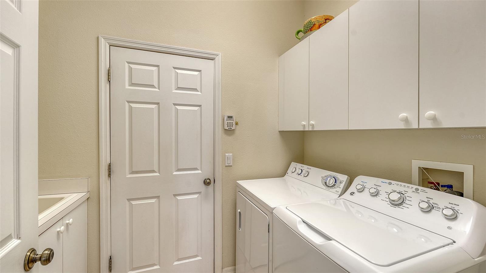UNIVERSITY PARK - Residential Lease