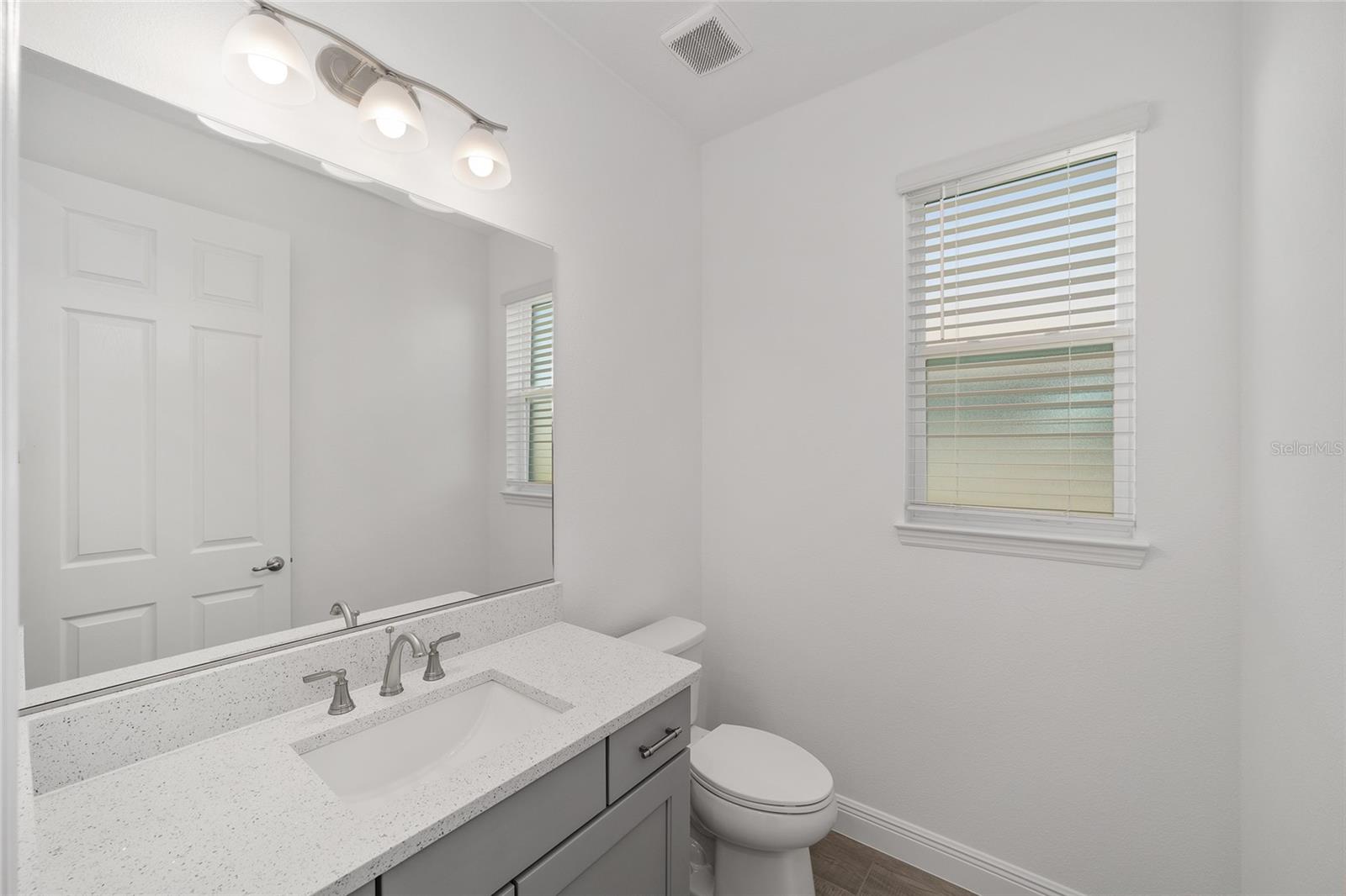 ON TOP OF THE WORLD - Residential