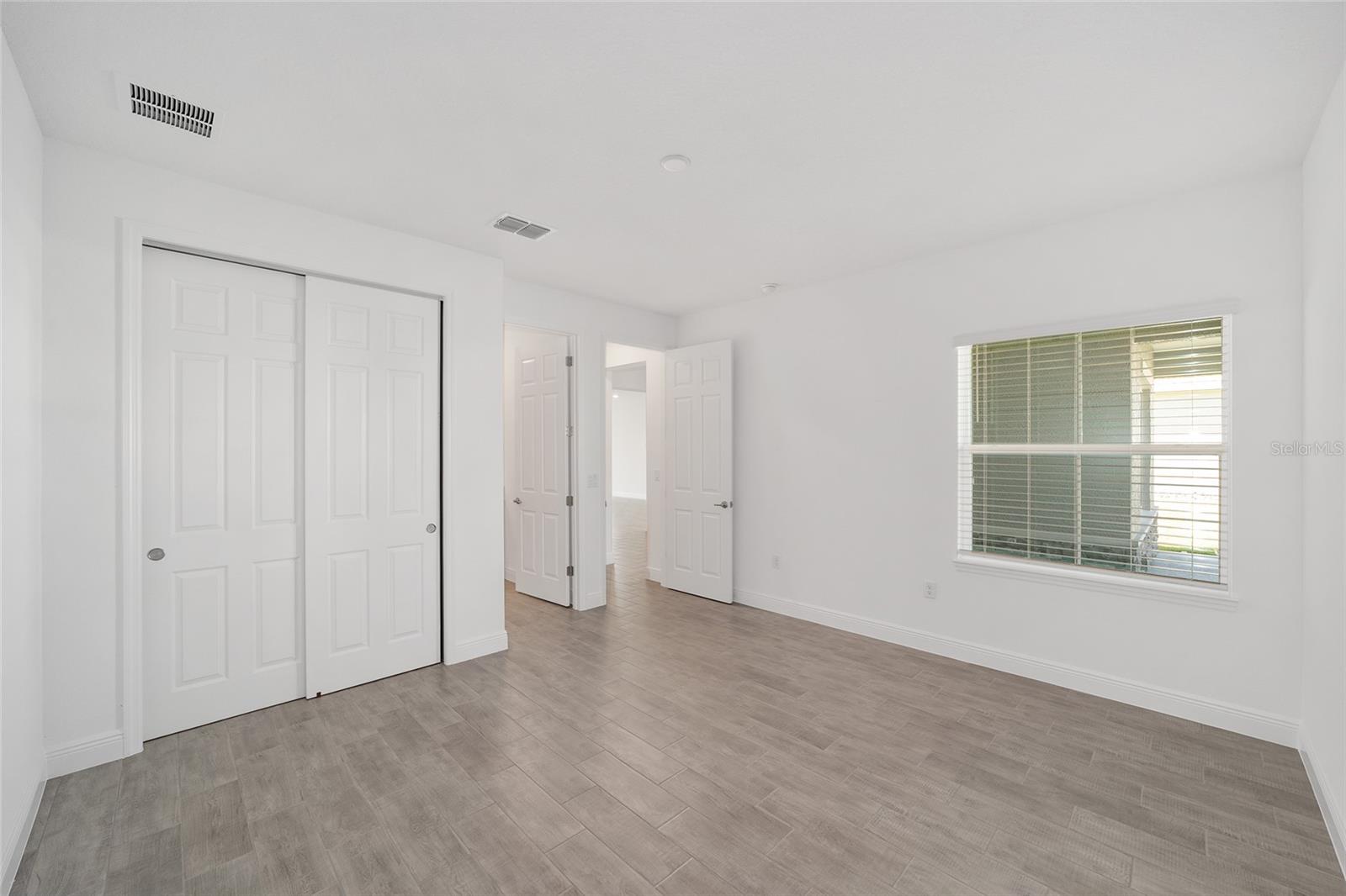 ON TOP OF THE WORLD - Residential