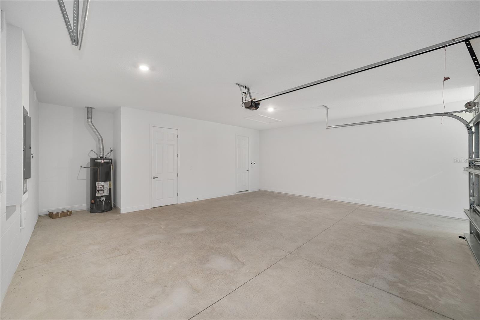 ON TOP OF THE WORLD - Residential