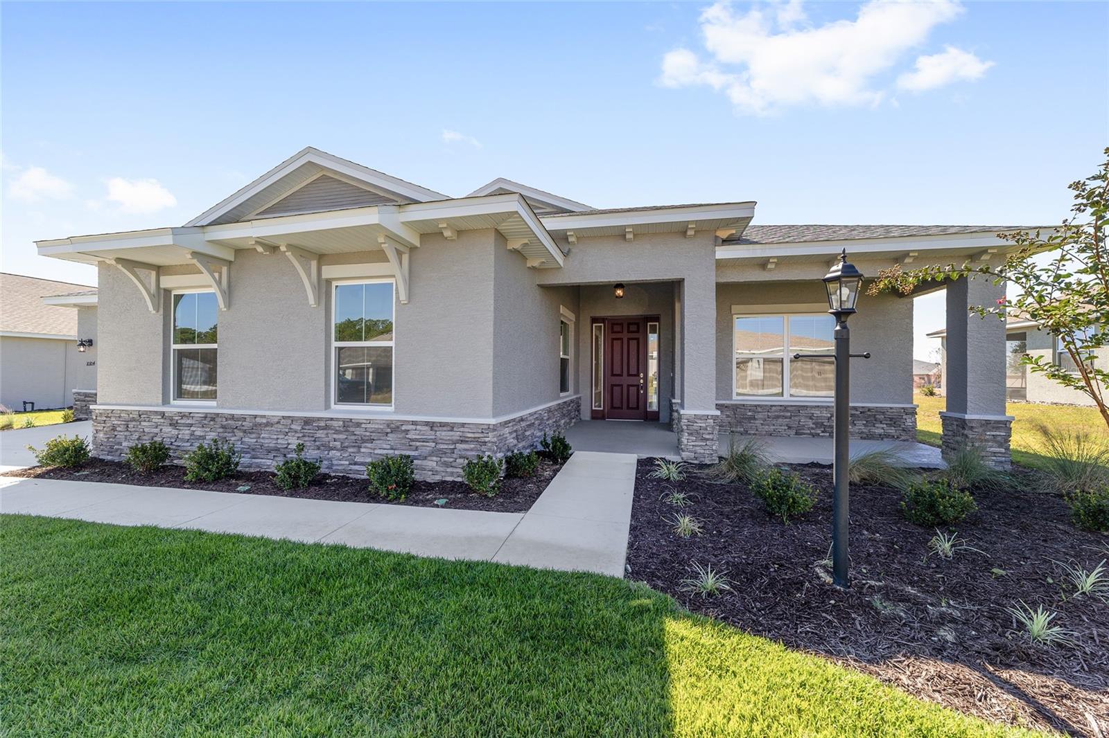 ON TOP OF THE WORLD - Residential