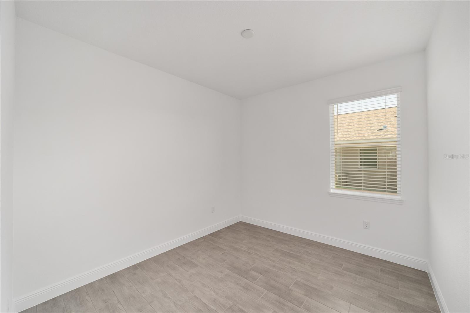 ON TOP OF THE WORLD - Residential