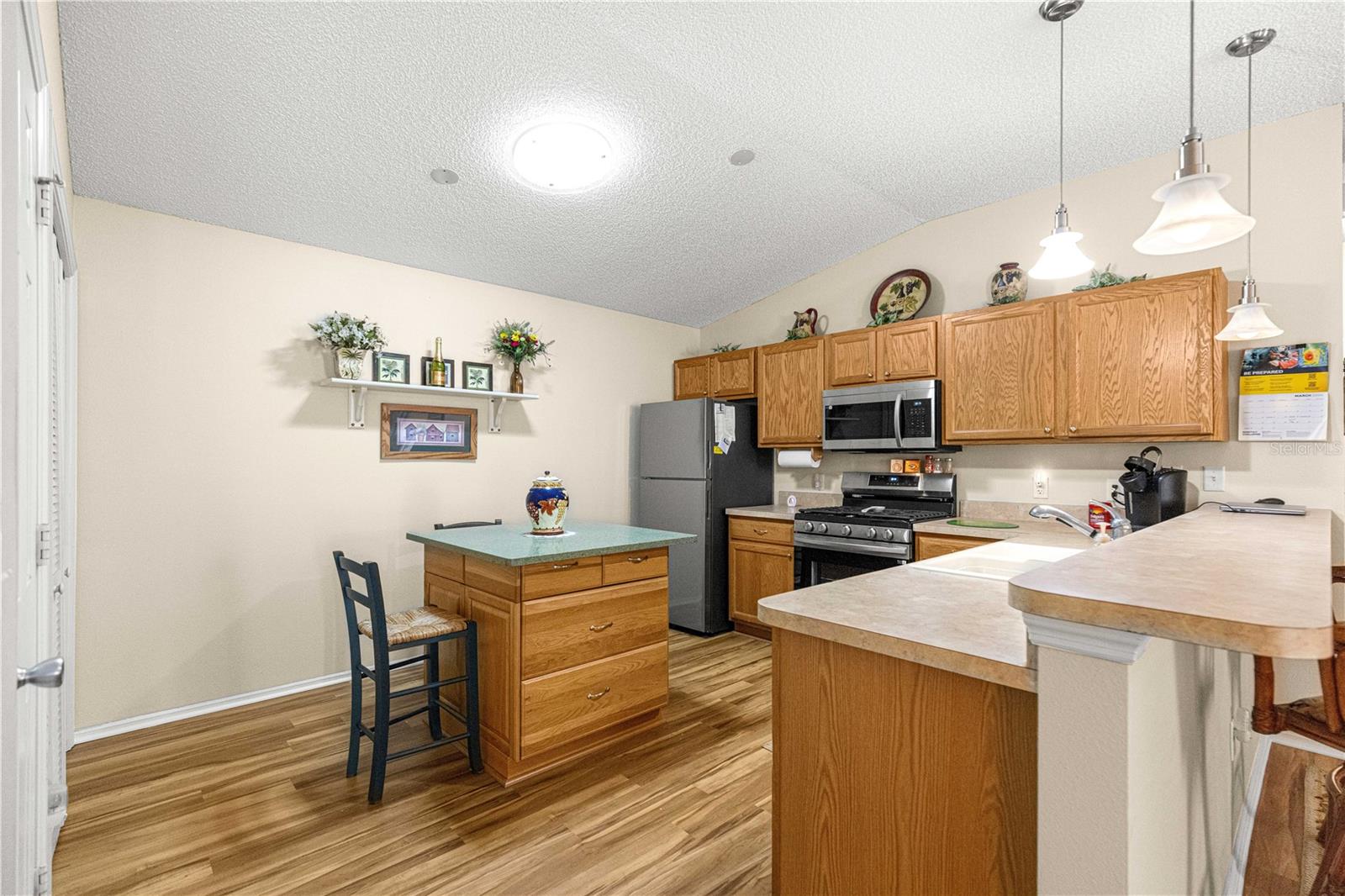 VILLAS/MERRY OAK - Residential