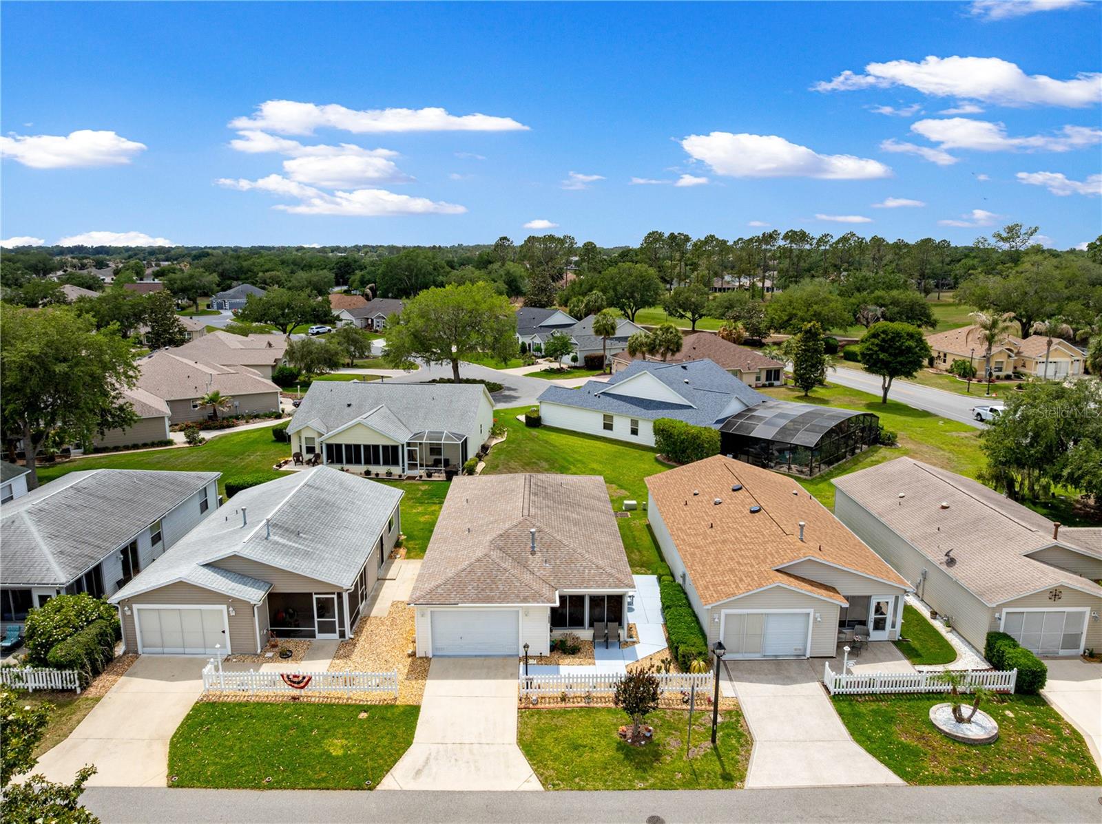 VILLAS/MERRY OAK - Residential