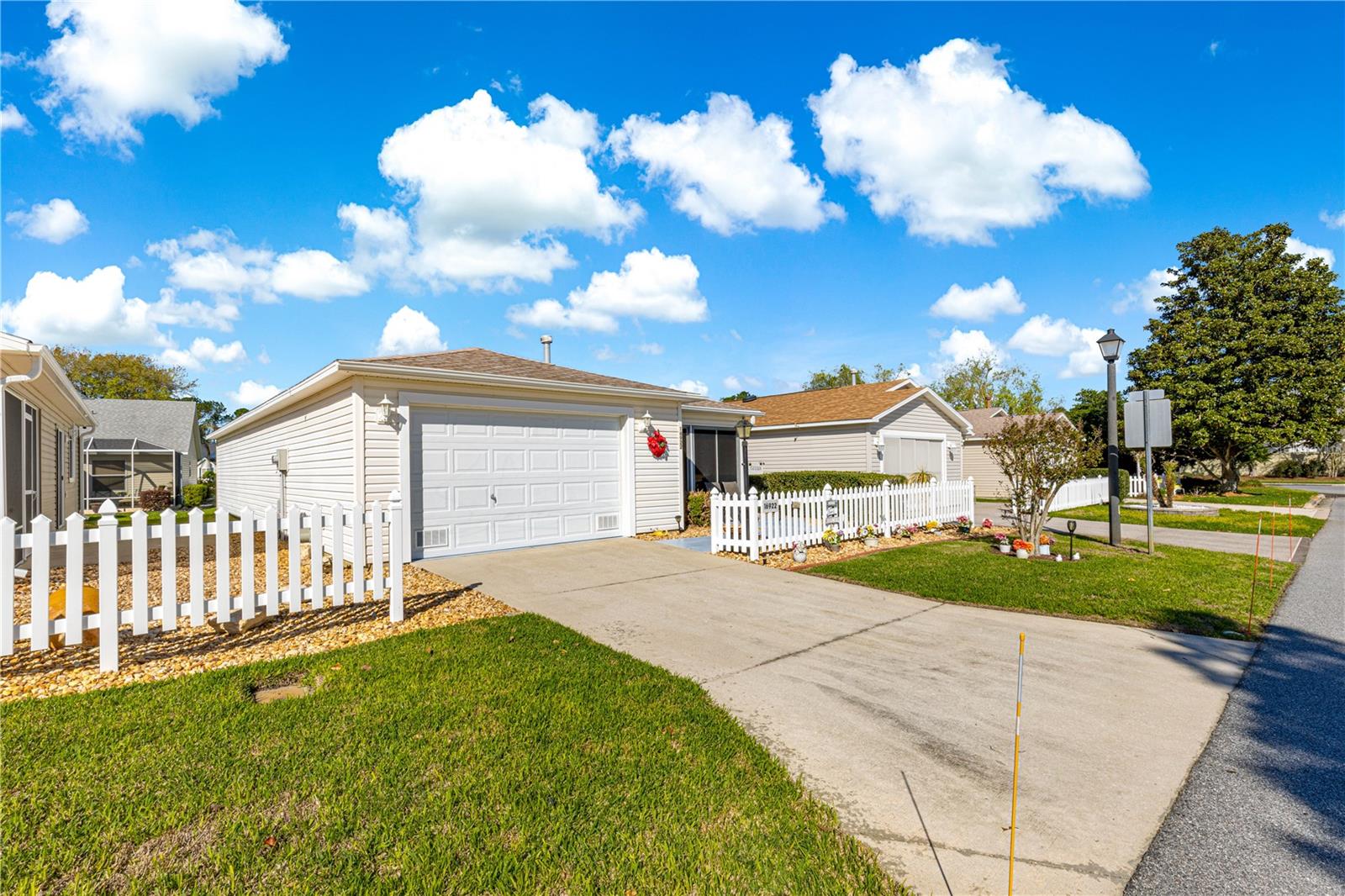 VILLAS/MERRY OAK - Residential
