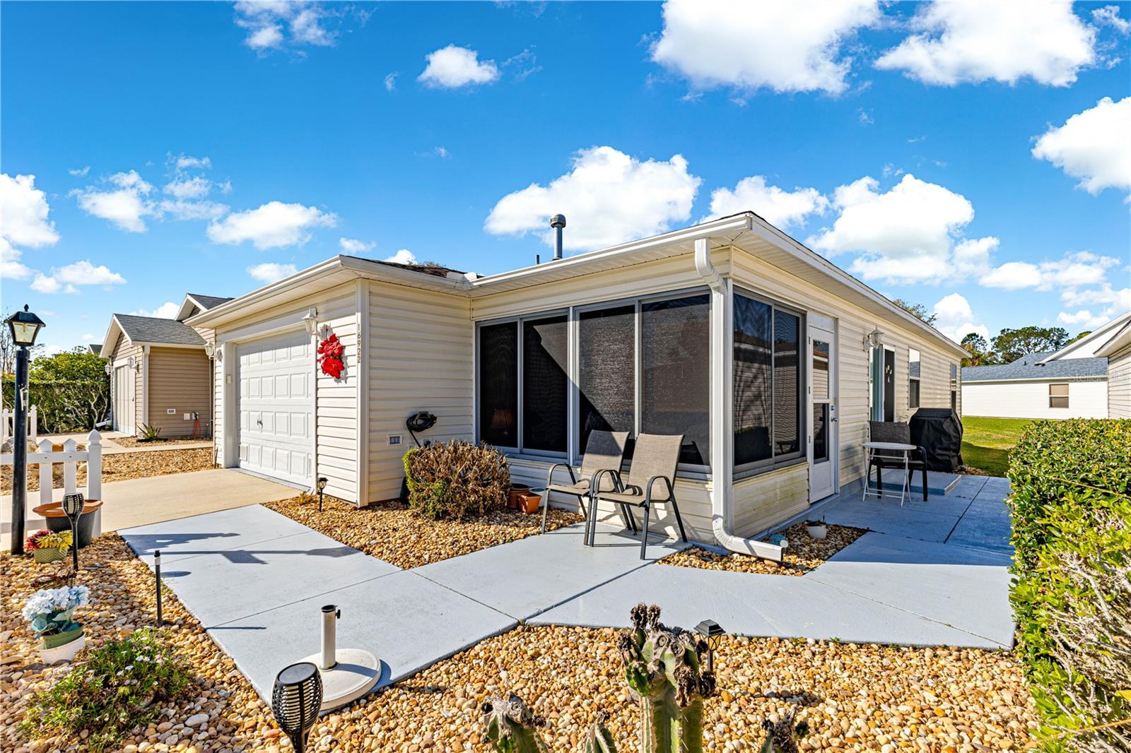 VILLAS/MERRY OAK - Residential