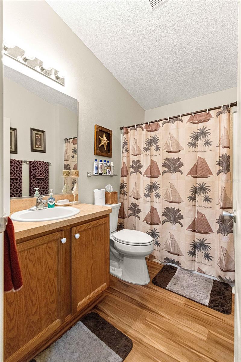 VILLAS/MERRY OAK - Residential