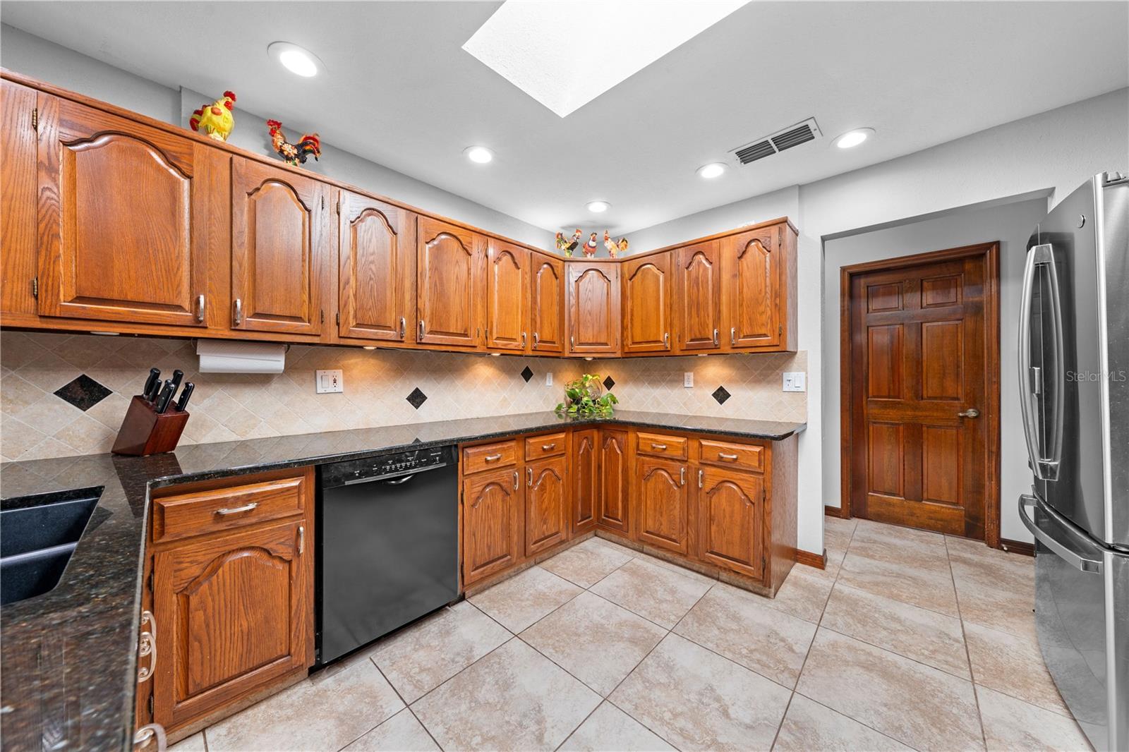 BAY LAKE ESTATES - Residential