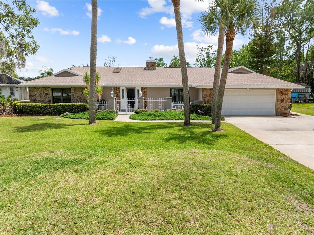 Photo of 6770 Bay Shore Drive, Saint Cloud, FL 34771 (MLS # O6400979)