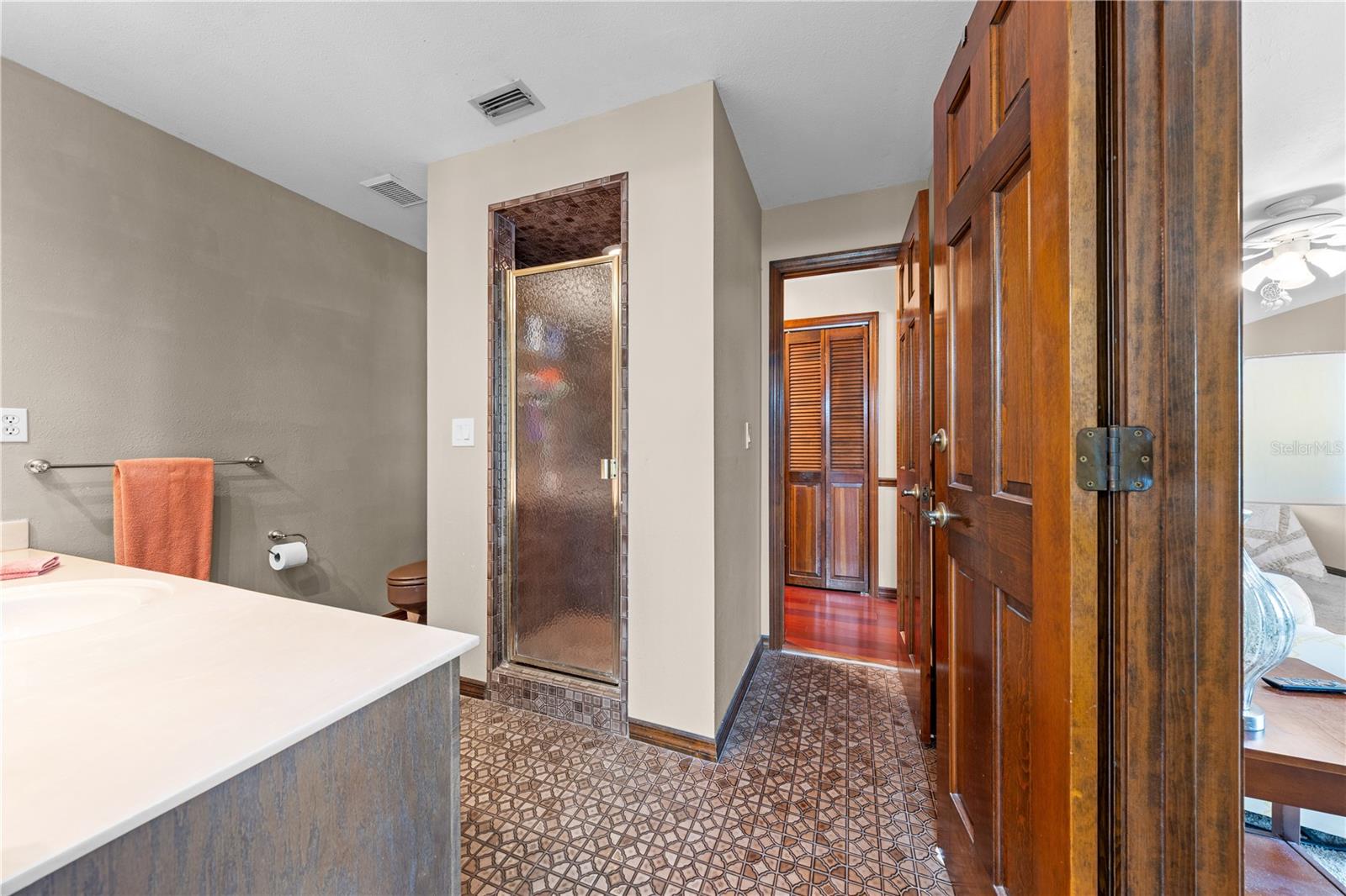 BAY LAKE ESTATES - Residential