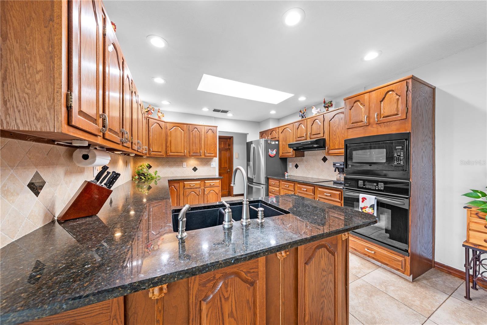 BAY LAKE ESTATES - Residential