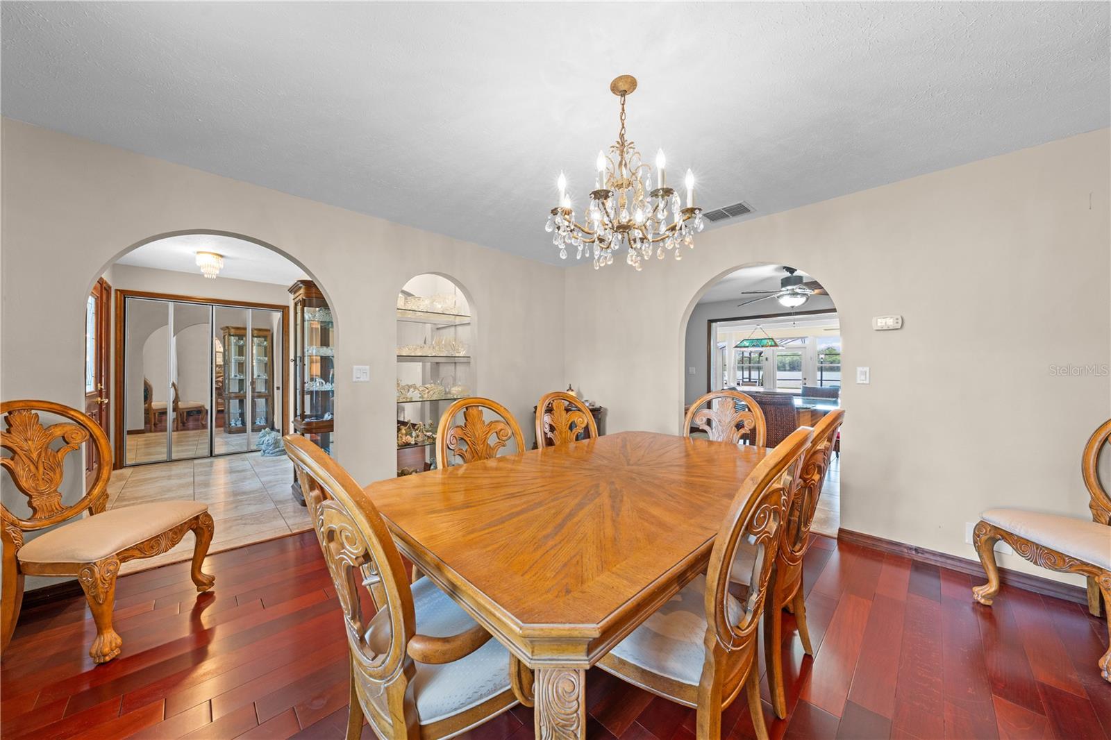 BAY LAKE ESTATES - Residential