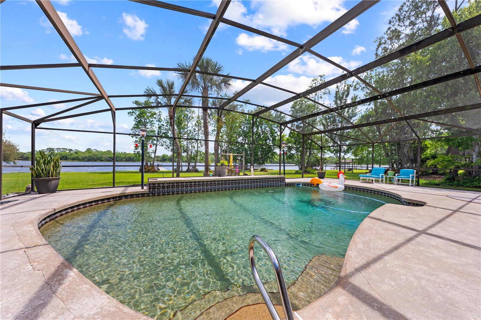 BAY LAKE ESTATES - Residential