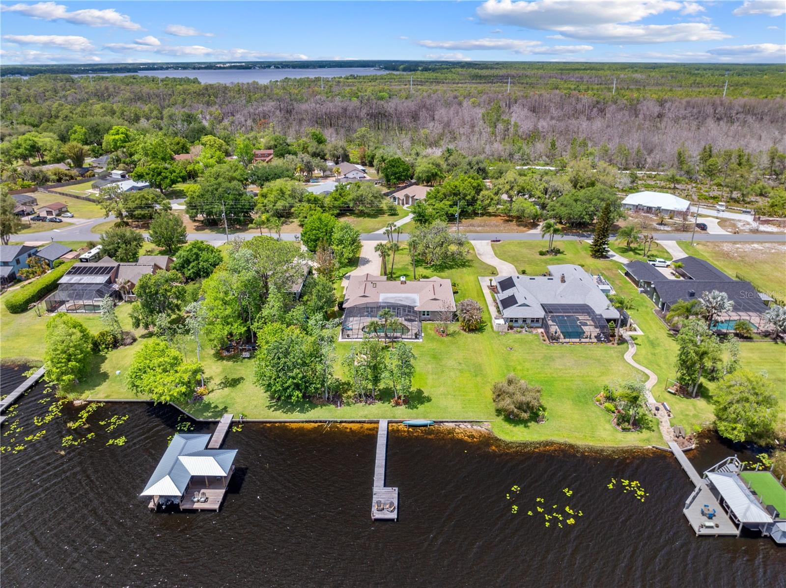 BAY LAKE ESTATES - Residential